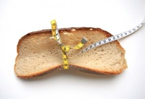 Scheibe Brot: neue Erkenntnisse zu Magersucht (Foto: pixelio.de, RainerSturm) Scheibe Brot: neue Erkenntnisse zu Magersucht (Foto: pixelio.de, RainerSturm)