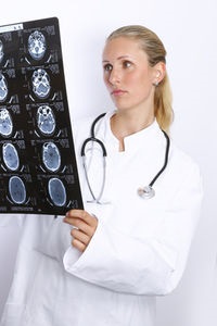 Diagnose: schlechte Knochen bei Diabetes Typ 1 (Foto: Tim Reckmann, pixelio.de) Diagnose: schlechte Knochen bei Diabetes Typ 1 (Foto: Tim Reckmann, pixelio.de)