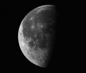 Mond: neuer 3D-Drucker im Weltall geplant (Foto: flickr.com/Chris Yarzab) Mond: neuer 3D-Drucker im Weltall geplant (Foto: flickr.com/Chris Yarzab)