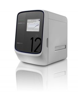 OpenArray-Gerät: parallele Tests durchführbar (Foto: thermofisher.com) OpenArray-Gerät: parallele Tests durchführbar (Foto: thermofisher.com)