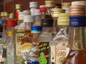Alkohol: US-Studenten trinken weniger (Foto: pixelio.de, J.Bredehorn)