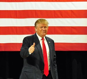 Daumen hoch: Donald Trump leidet unter Neurotizismus (Foto: donaldjtrump.com)