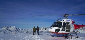 Ein Helikopterflug ist ein unvergessliches Erlebnis (Foto: Gstaad Palace)