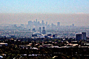 Smog über LA: wirtschaftlich nicht notwendig (Foto: Gavin Smith, flickr.com)