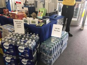 Wasser von Best Buy: Wucherpreise für Kunden (Foto: twitter.com/kenklippenstein)