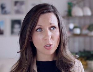 Besorgte Mutter: entschieden gegen Homo-Ehe (Foto: youtu.be/KqXLfp2sFHQ)