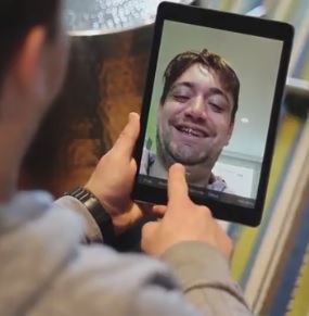 Virtueller Spiegel: Patienten sehen vorab das Ergebnis (Foto: kapanu.com)