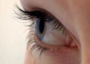Auge: Neue Erkenntnisse bei ADHS erforscht (Foto: pixelio.de, MietzeMau)