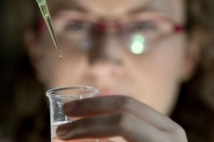 Ein Tropfen als Stromquelle: Tränen-Protein funktioniert wirklich (Foto: ul.ie)