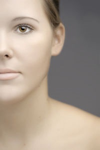 Gesicht: Alter über Algorithmus bestimmbar (Foto: Jörg Brinckheger, pixelio.de)