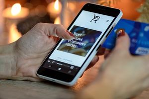 Mobiles Shopping: Das strapaziert oft die Geduld (Foto: Photo-Mix, pixabay.com)