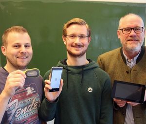 Udo Jorczyk (rechts) und sein Forscher-Team (Foto: w-hs.de, BL)