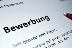Bewerbung: Anschreiben out (Foto: Anton Porsche (superanton.de), pixelio.de)