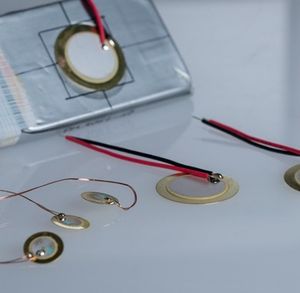 Messsensoren für den Batterieladezustand (Foto: K. Selsam, isc.fraunhofer.de)