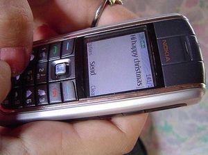 Altes Handy: In Indien ist das keine Seltenheit (Foto: flickr.com/Ken Banks)