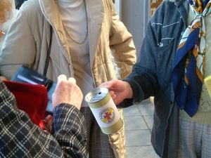 Spendenbereitschaft von vielen Faktoren abhängig (Foto: Burkard Vogt/pixelio.de)