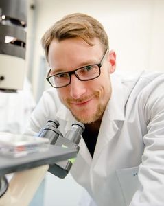Simon Faissner: MS-Therapie in Sichtweite (Foto: ruhr-uni-bochum.de, Marquard)
