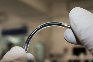 Neuer Sensor soll Herz- und Atemfrequenz überwachen (Foto: sussex.ac.uk)