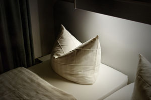 Leeres Bett: Social Media raubt den Schlaf (Foto:Petra Bork/pixelio.de)