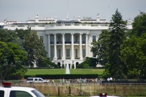 Das Weiße Haus: Super Bowl im Zeichen von Politik (Foto: Rödi, pixelio.de) Das Weiße Haus: Super Bowl im Zeichen von Politik (Foto: Rödi, pixelio.de)