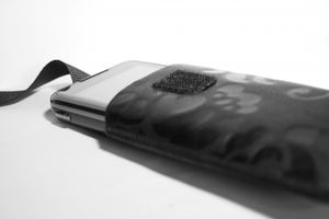 Smartphone: Iran soll User mit Apps ausspähen (Foto: Peter Strauch, pixelio.de)