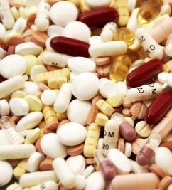 Pillen: Immer mehr Medikamente unwirksam (Foto: Harry Hautumm, pixelio.de)