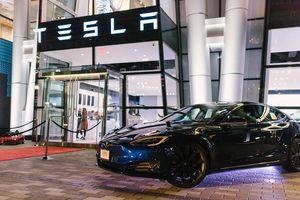 Tesla-Store: Davon hätte Musk gerne mehr (Foto: facebook.com/tesla)
