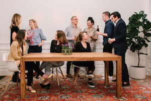 Mittelschicht-WG: Bewohner treffen sich nach Feierabend (Foto: starcity.com)