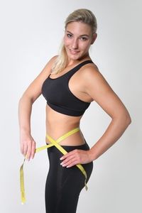 Taille: Umfang im mittleren Alter wichtig (Foto: Tim Reckmann/pixelio.de)