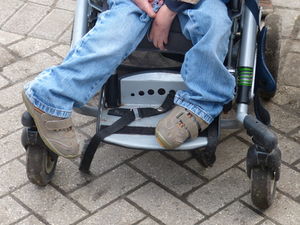 Handicap: Werbung verursacht Unbehagen (Foto: Dieter Schütz, pixelio.de)