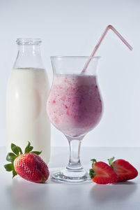 Milchshake: Gift für den Körper (Foto: pixelio.de, Timo Klostermeier) Milchshake: Gift für den Körper (Foto: pixelio.de, Timo Klostermeier)