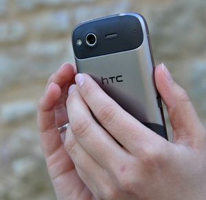 Smartphone-Kamera: kann auch Diagnose (Foto: Joachim Kirchner, pixelio.de)