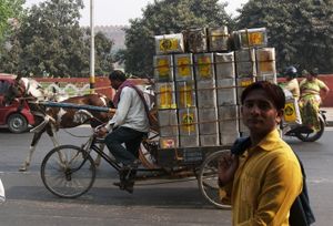 Warenlieferung in Indien: Markt interessant für Amazon (Foto: pixelio.de/doozi)