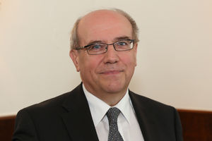 Univ.-Prof. Dr. Eduard Auff  (Foto: Fotodienst/pressetext)