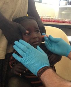 Kleiner Stich: Biopsie auch bei Kindern leicht (Foto: unisa.edu.au) Kleiner Stich: Biopsie auch bei Kindern leicht (Foto: unisa.edu.au)