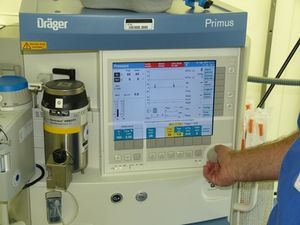 Narkose: meist mehr Nutzen als Schaden (Foto: pixelio.de, Dieter Schütz)