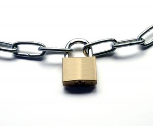 Schloss: Twitter-Accounts temporär gesperrt (Foto: Thorben Wengert, pixelio.de) Schloss: Twitter-Accounts temporär gesperrt (Foto: Thorben Wengert, pixelio.de)