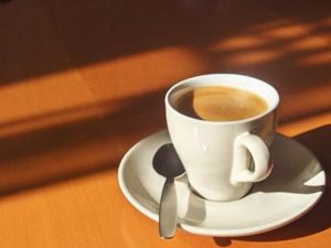 Kaffee: Nestlé vermarktet künftig Starbucks (Foto: pixelio.de, motograf)