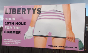 Plakat: Zweideutiger Spruch sorgt für Ärger (Foto: twitter.com/MiaChristina_) Plakat: Zweideutiger Spruch sorgt für Ärger (Foto: twitter.com/MiaChristina_)