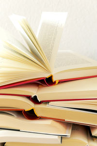 Bücher: Technischer Fehler löscht Amazon-Reviews (Foto: Lupo, pixelio.de)