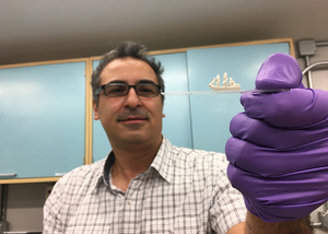 Forscher Emre Gundez: Fortschritte beim 3D-Druck (Foto: purdue.edu) Forscher Emre Gundez: Fortschritte beim 3D-Druck (Foto: purdue.edu)