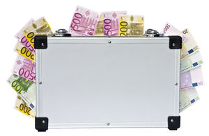 Geld: zu viel davon macht übermütig (Foto: pixelio.de, Thorben Wengert)