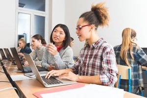 Klassenzimmer: Google stoppt digitales Spicken (Foto: twitter.com/GoogleForEdu)