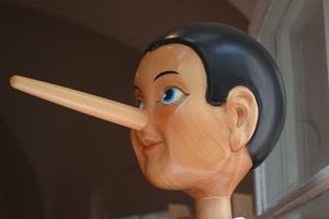 Pinocchio: So leicht machen es Lügner selten (Foto: Schwerdhoefer, pixabay.com)