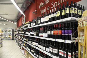Alkohol: Steuern bringen am meisten (Foto: fotoART by Thommy Weiss, pixelio.de)