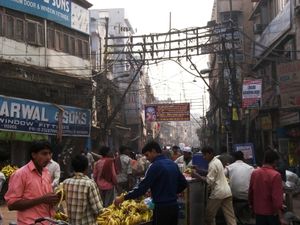 Straße in Neu-Delhi: Faule Kredite sind eine Zeitbombe (Foto: doozi/pixelio.de)