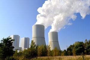 Kohlekraftwerk verursacht hohe Kosten (Foto: Andreas Hermsdorf, pixelio.de)