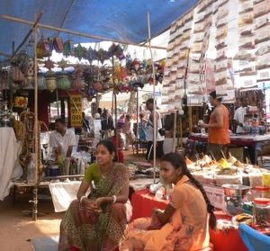 Straßenmarkt: E-Government in Indien funktioniert (Foto: m. gade, pixelio.de)