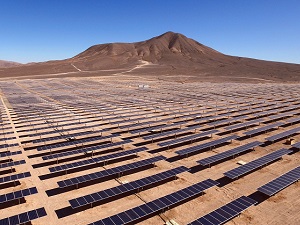 Solarenergie: trotz Risiken auch Chance (Foto: Antonio Garcia, unsplash.com)