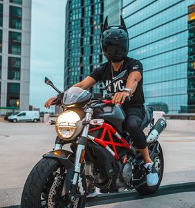 Batman-Fan: Männer mögen Superhelden (Foto: unsplash.com, Roberto Nickson)